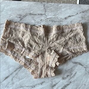 NWT HANKY PANKY Signature Lace Boyshort Women's size S in Chai color